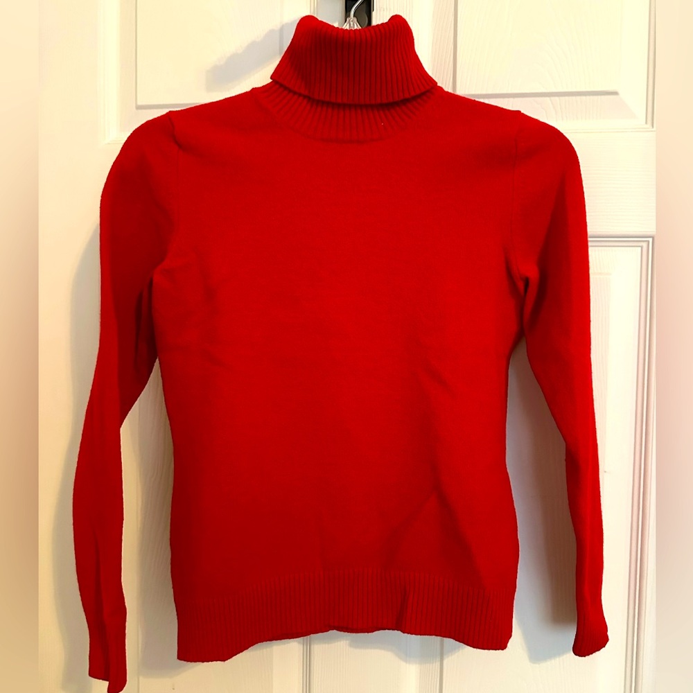Banana Republic Merino Wool red turtleneck sweater. Size M (fits like small)